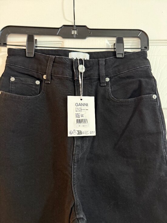 Ganni Straight Andi Jeans - new with tags